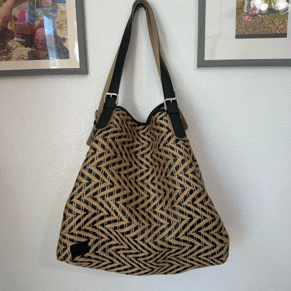 TOMS Island Chevron Woven Straw Large Tote Bag - Picture 1 of 9